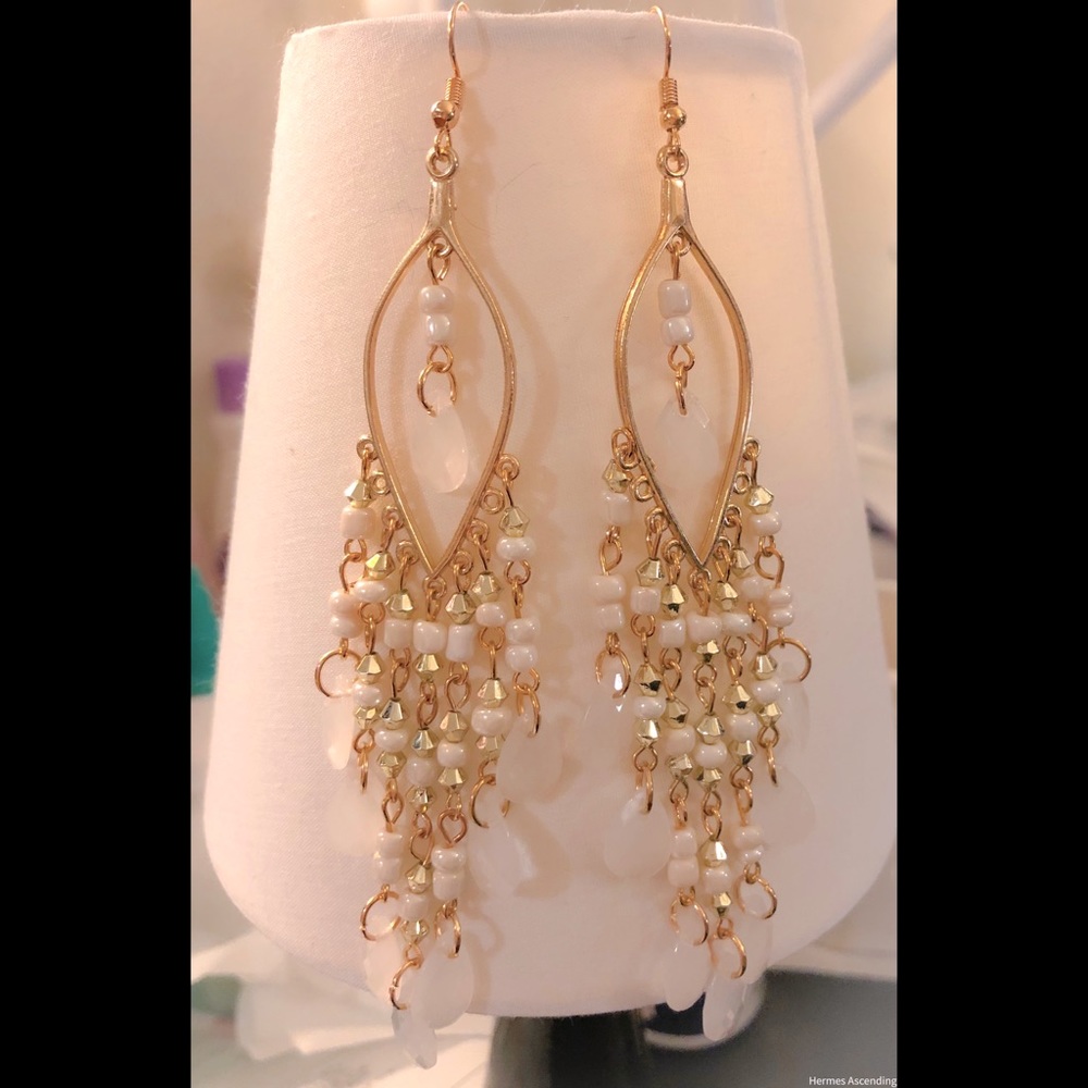 Dangle Crystal and Pearl Beaded Earrings